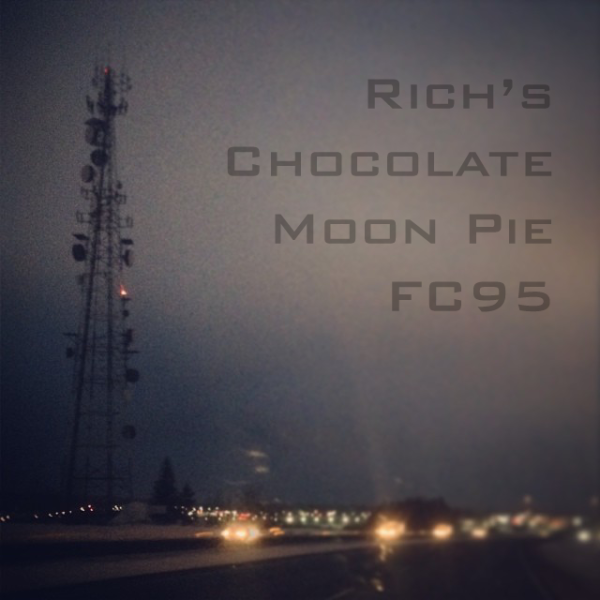 FC95 - Rich's Chocolate Moon Pie