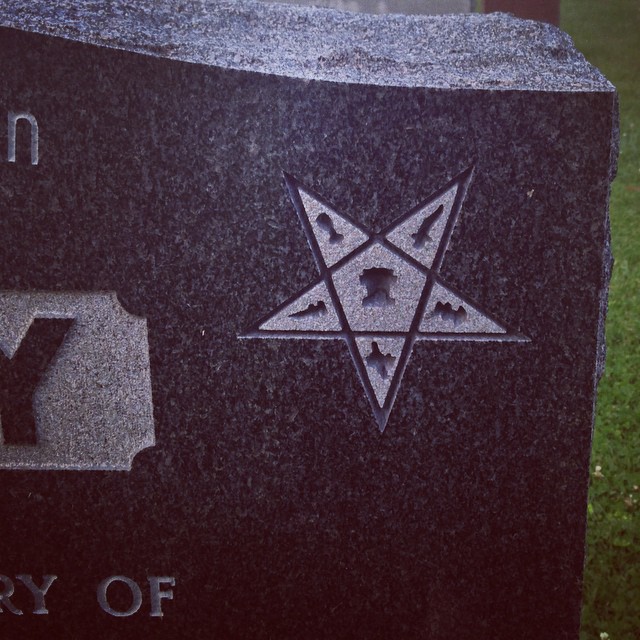 Help: Is this Masonic? What does the symbology signify?