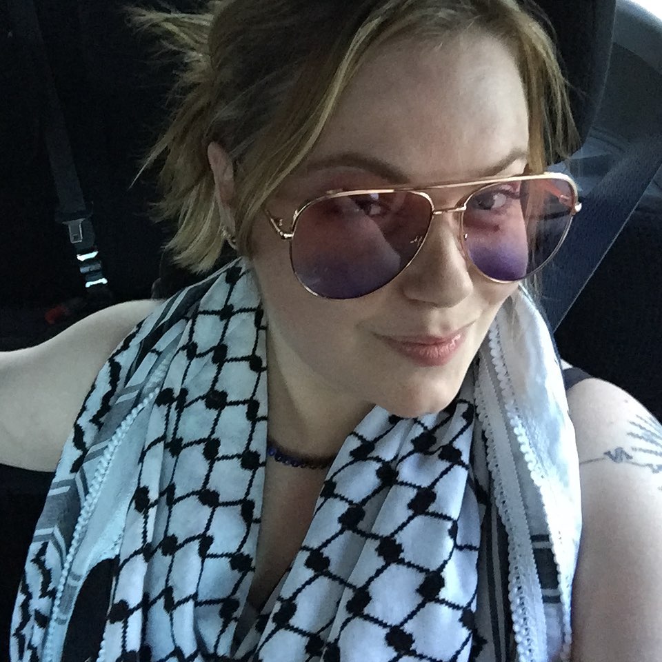 Rocking my Palestinian scarf from our friend @anniesakkab